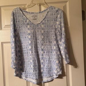 Chico's Light Blue & White Geometric V-Neck Long Sleeve Top Size 1